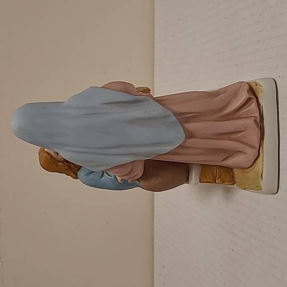 Vintage Home Interior Living Water Figurine - Picture 7 of 16